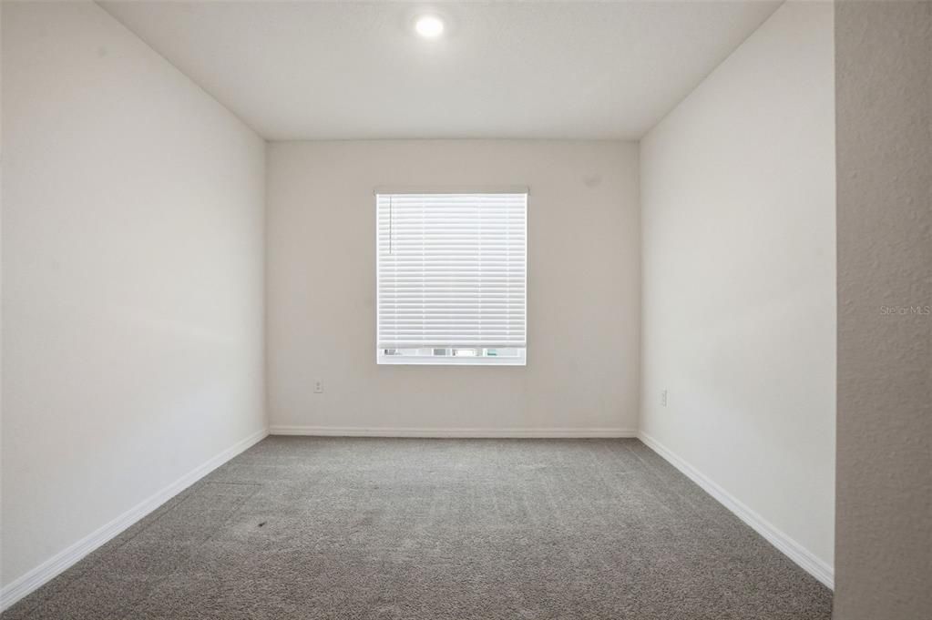 For Rent: $1,945 (3 beds, 2 baths, 1688 Square Feet)