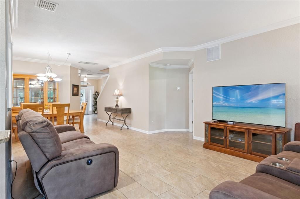 Active With Contract: $535,000 (4 beds, 3 baths, 2473 Square Feet)