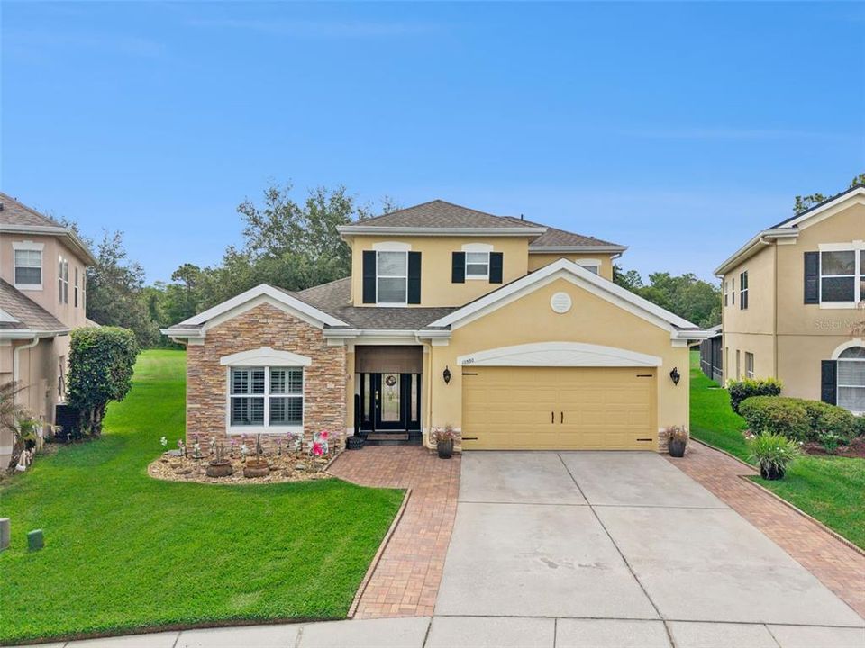 Active With Contract: $535,000 (4 beds, 3 baths, 2473 Square Feet)