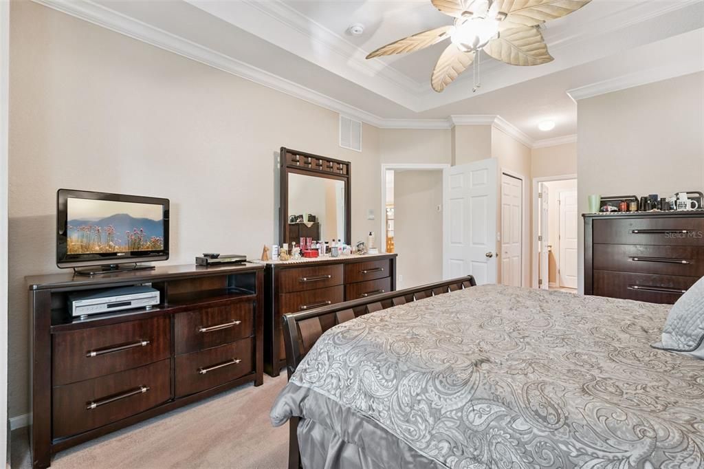 Active With Contract: $535,000 (4 beds, 3 baths, 2473 Square Feet)