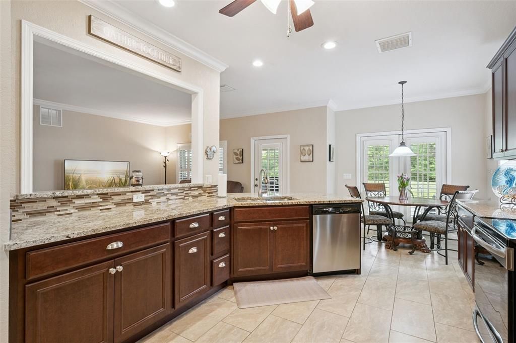 Active With Contract: $535,000 (4 beds, 3 baths, 2473 Square Feet)