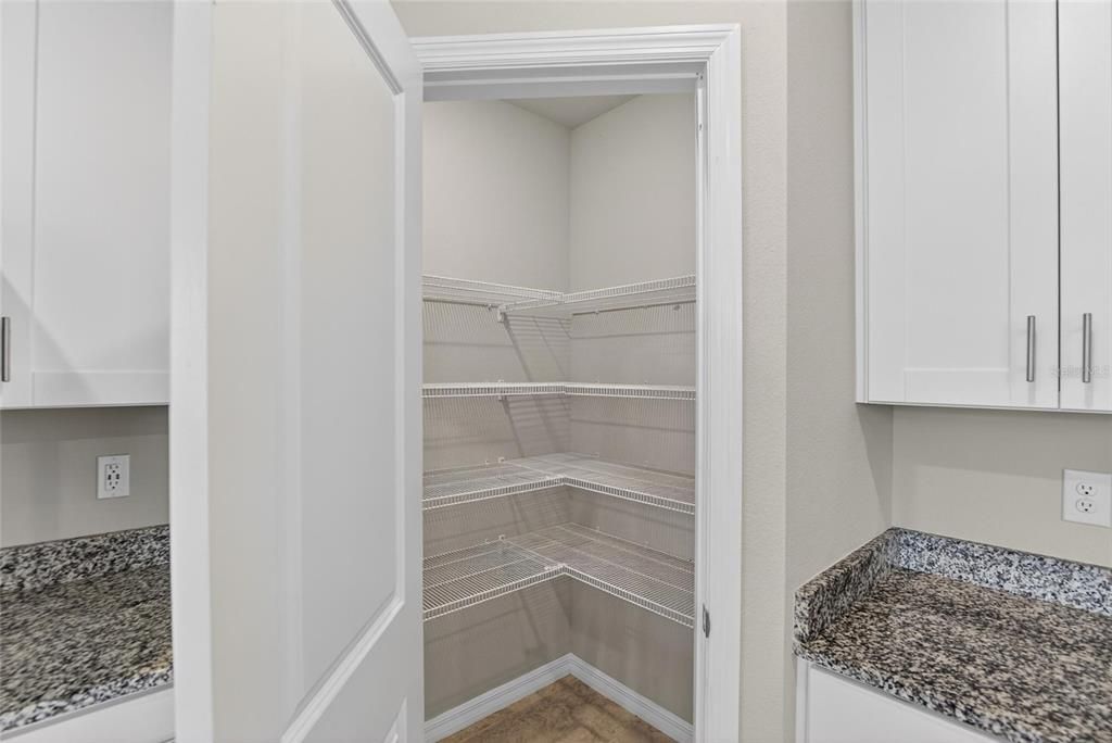 En Renta: $2,200 (3 camas, 2 baños, 1525 Pies cuadrados)