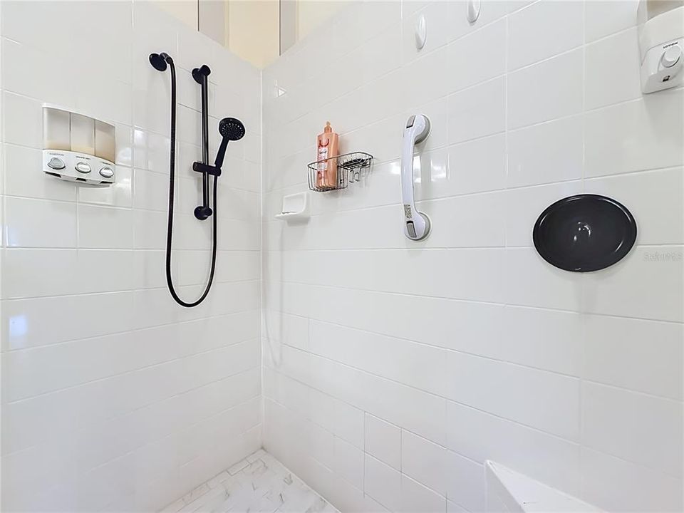 En Venta: $395,900 (3 camas, 2 baños, 1873 Pies cuadrados)