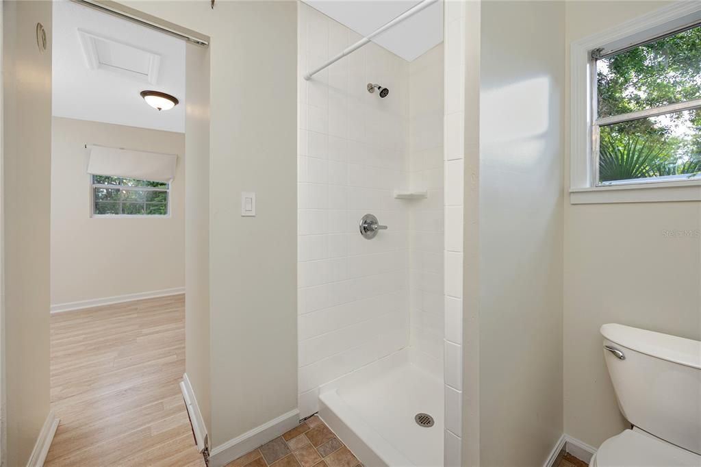 En Venta: $369,000 (3 camas, 2 baños, 1428 Pies cuadrados)