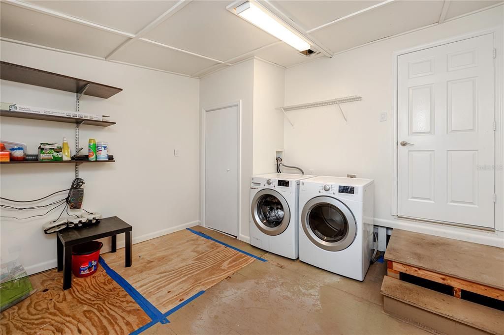 En Venta: $369,000 (3 camas, 2 baños, 1428 Pies cuadrados)