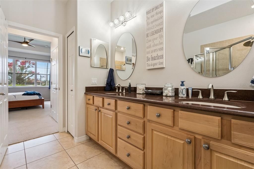 For Sale: $299,000 (3 beds, 2 baths, 1539 Square Feet)