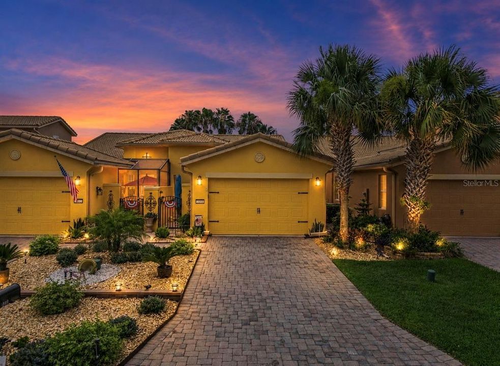 For Sale: $299,000 (3 beds, 2 baths, 1539 Square Feet)