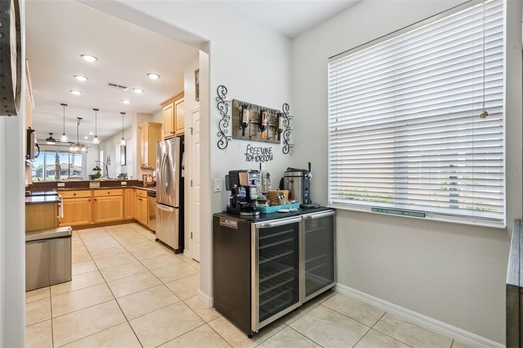 For Sale: $299,000 (3 beds, 2 baths, 1539 Square Feet)