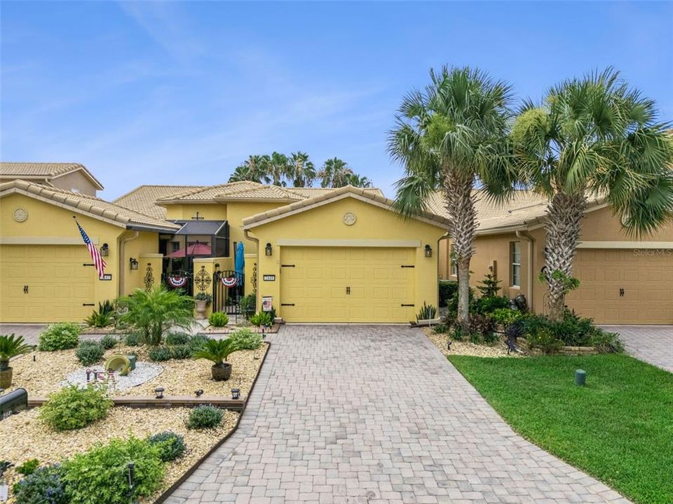 For Sale: $299,000 (3 beds, 2 baths, 1539 Square Feet)
