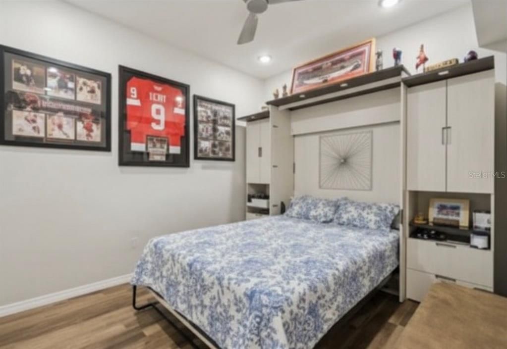 For Sale: $299,000 (3 beds, 2 baths, 1539 Square Feet)
