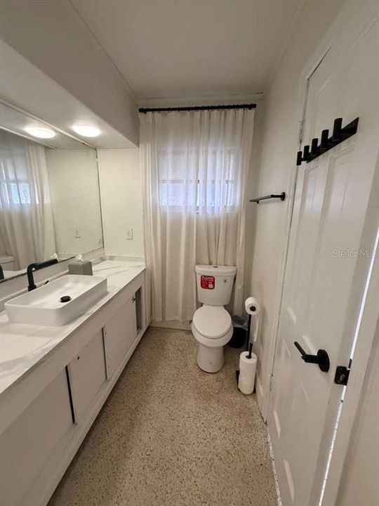 В аренду: $1,200 (5 спален, 2 ванн, 1512 Квадратных фут)