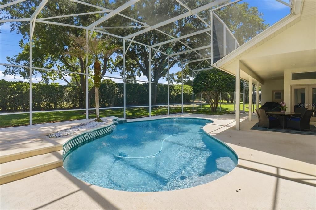 Activo con contrato: $924,500 (4 camas, 3 baños, 3575 Pies cuadrados)