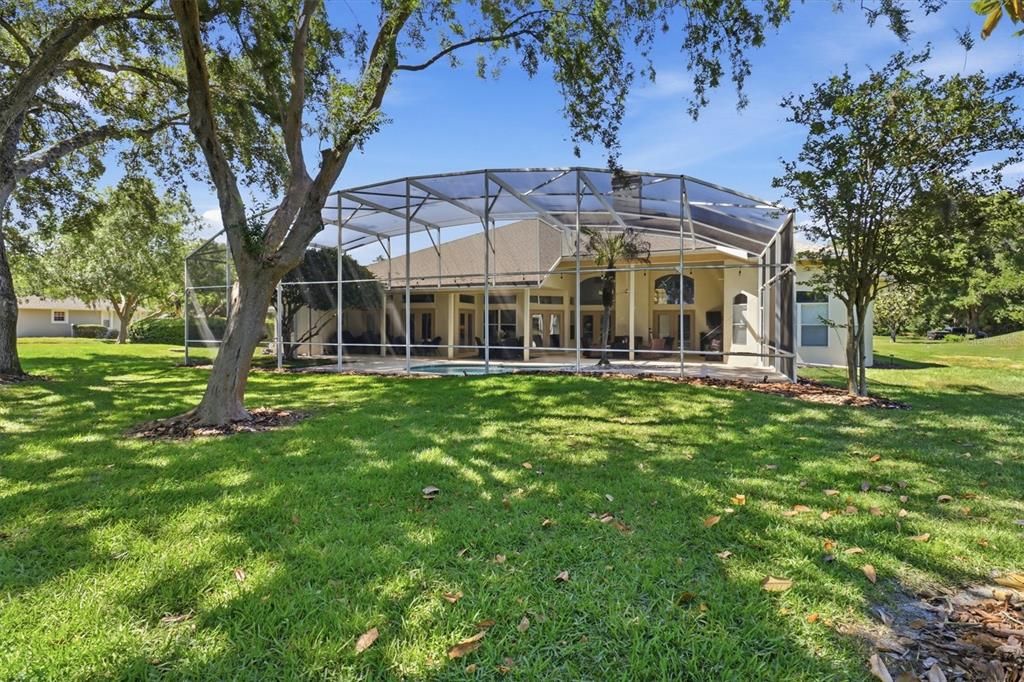 Activo con contrato: $924,500 (4 camas, 3 baños, 3575 Pies cuadrados)