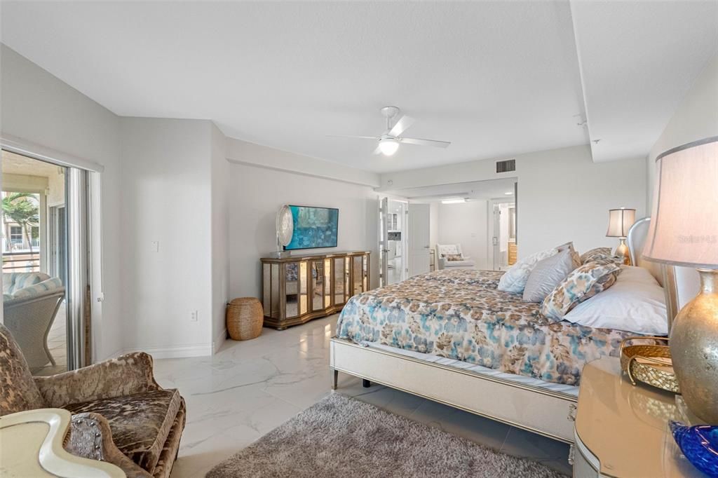 For Sale: $2,250,000 (3 beds, 3 baths, 2659 Square Feet)