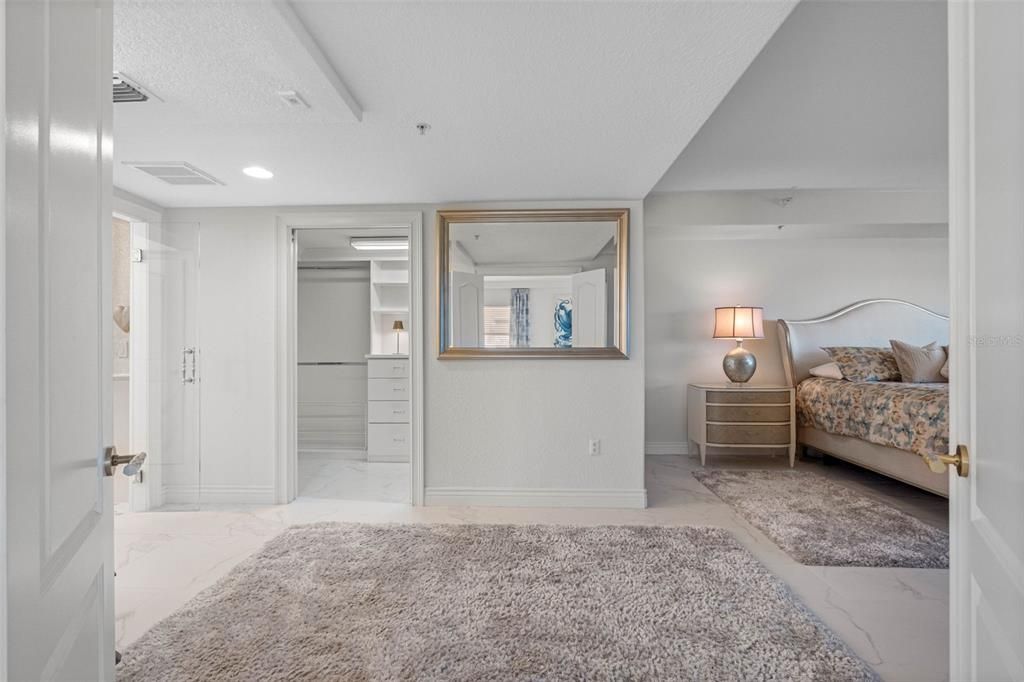 For Sale: $2,250,000 (3 beds, 3 baths, 2659 Square Feet)
