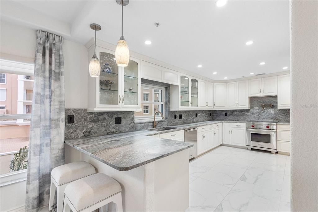 For Sale: $2,250,000 (3 beds, 3 baths, 2659 Square Feet)