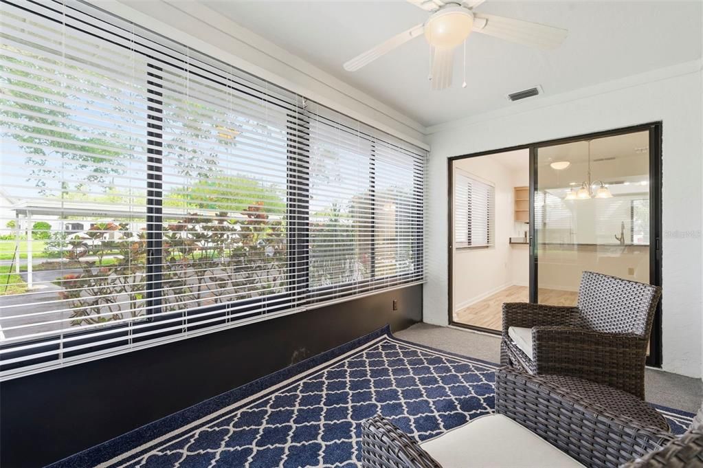 For Sale: $229,900 (2 beds, 2 baths, 1110 Square Feet)