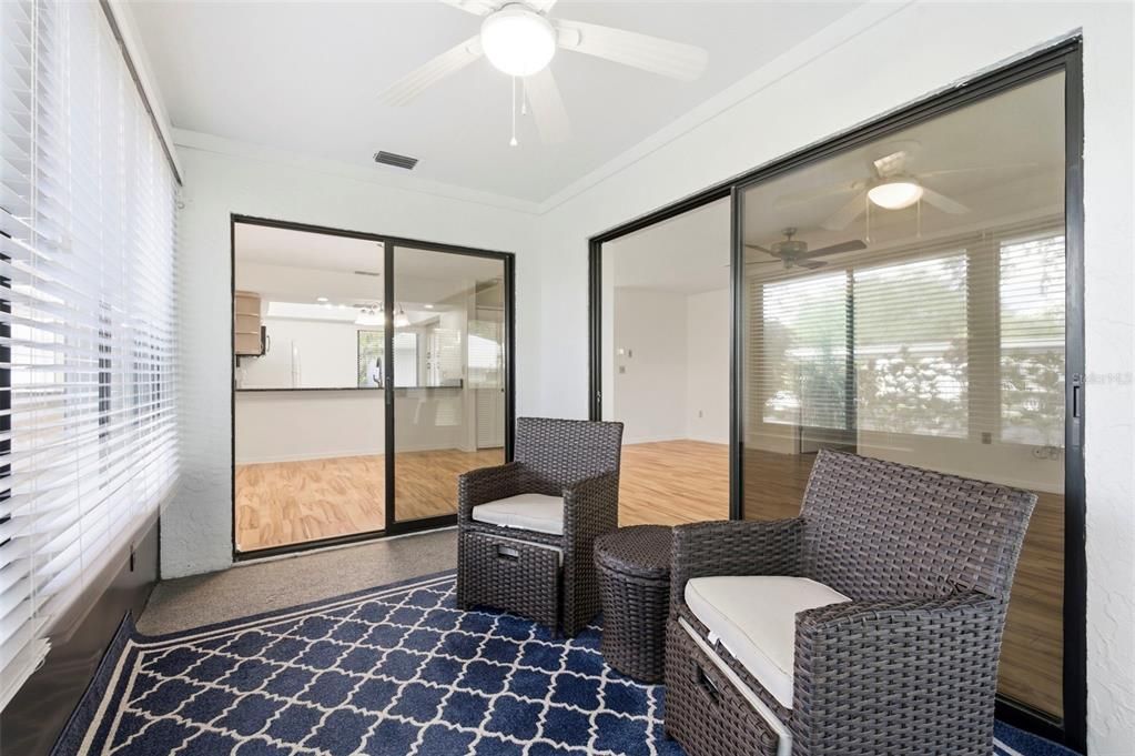 For Sale: $229,900 (2 beds, 2 baths, 1110 Square Feet)