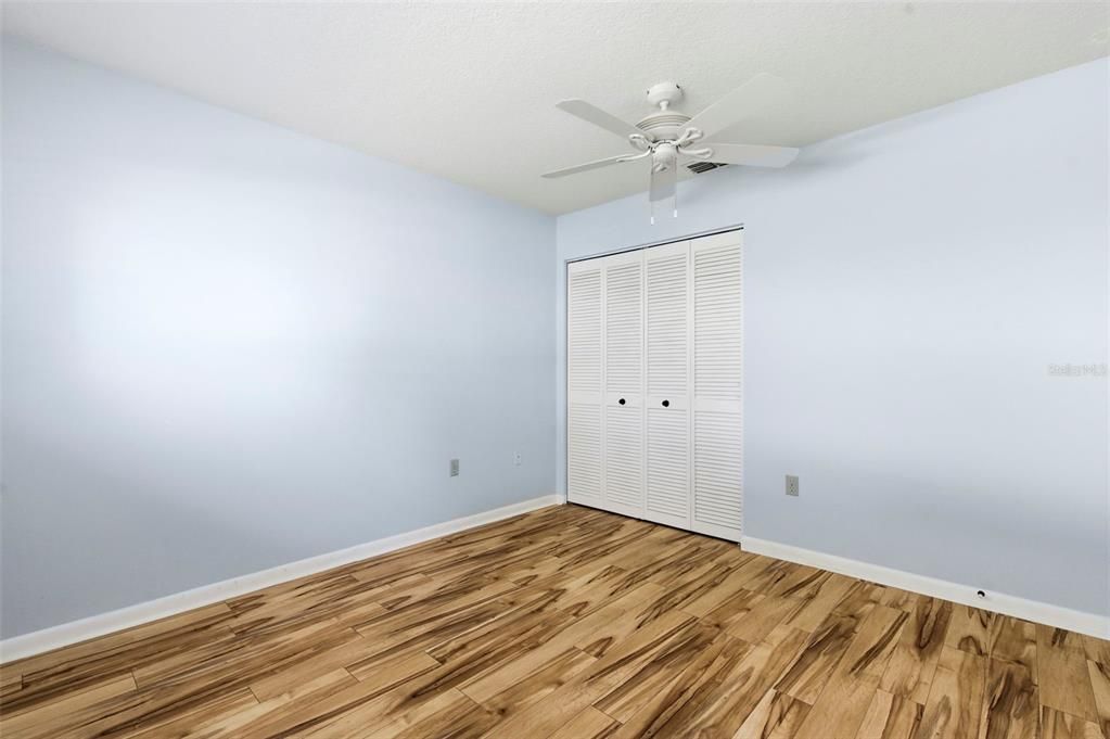 For Sale: $229,900 (2 beds, 2 baths, 1110 Square Feet)