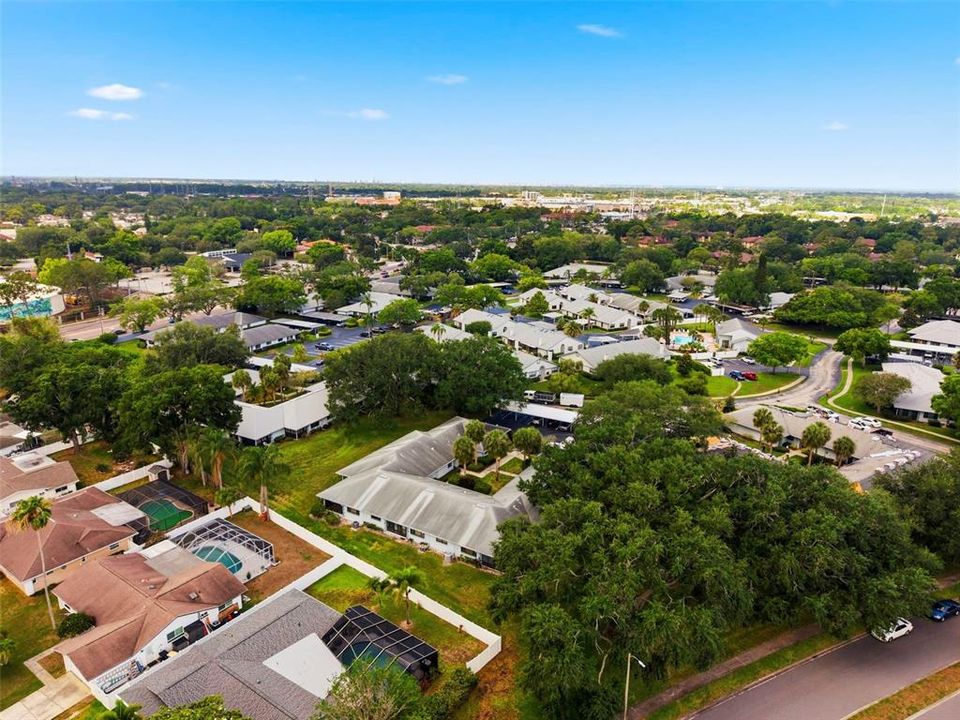 For Sale: $229,900 (2 beds, 2 baths, 1110 Square Feet)