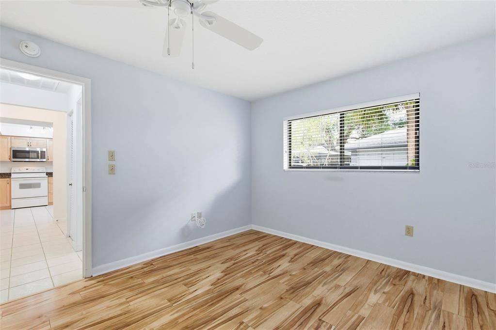 For Sale: $229,900 (2 beds, 2 baths, 1110 Square Feet)