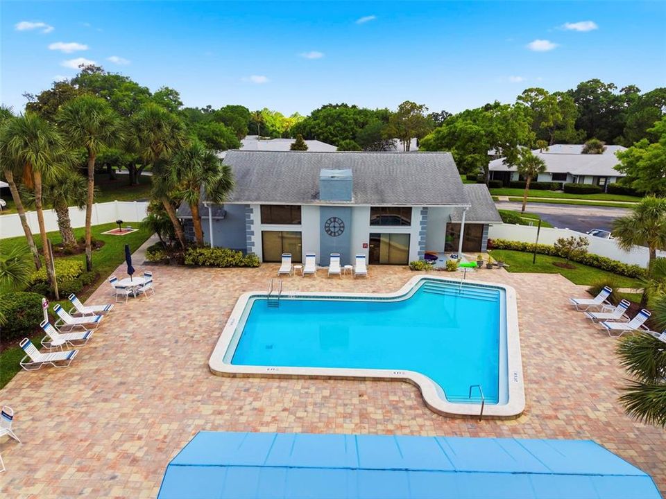 For Sale: $229,900 (2 beds, 2 baths, 1110 Square Feet)