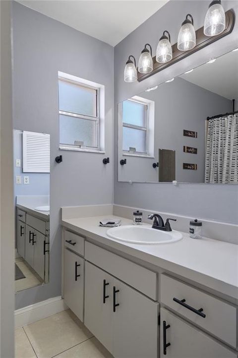 Activo con contrato: $269,900 (3 camas, 2 baños, 1603 Pies cuadrados)