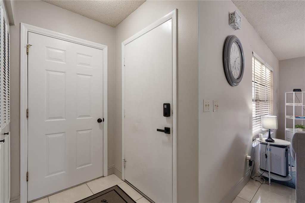 Activo con contrato: $269,900 (3 camas, 2 baños, 1603 Pies cuadrados)