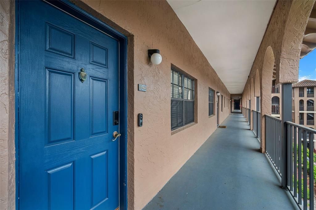For Sale: $248,000 (2 beds, 1 baths, 914 Square Feet)