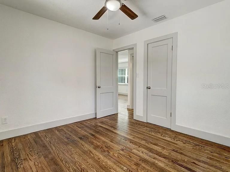 Active With Contract: $2,350 (2 beds, 1 baths, 744 Square Feet)