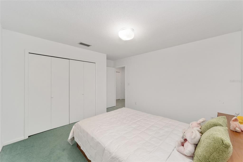 Activo con contrato: $499,000 (4 camas, 2 baños, 2873 Pies cuadrados)