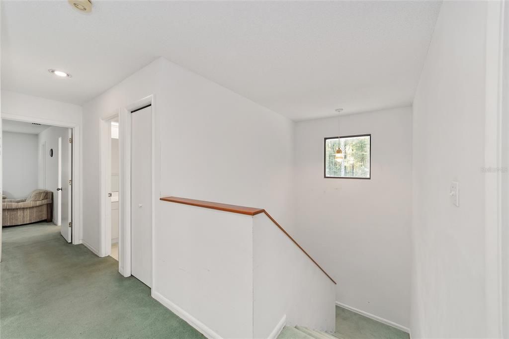 Activo con contrato: $499,000 (4 camas, 2 baños, 2873 Pies cuadrados)