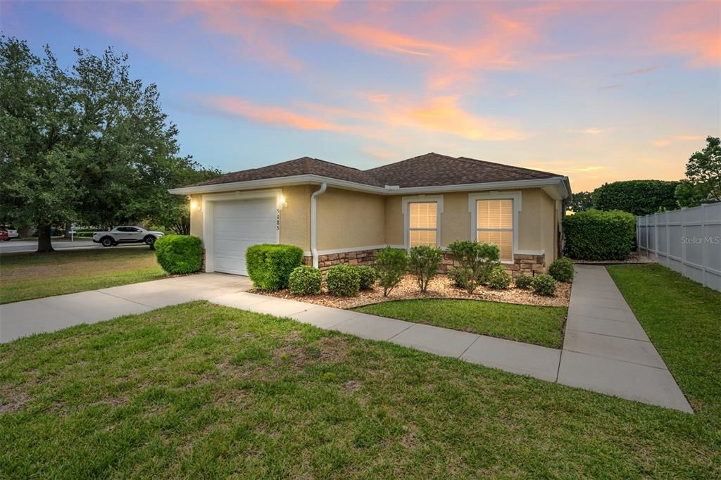 En Venta: $249,900 (2 camas, 2 baños, 1221 Pies cuadrados)