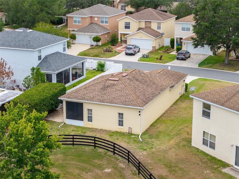 En Venta: $249,900 (2 camas, 2 baños, 1221 Pies cuadrados)