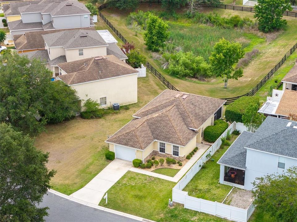 En Venta: $249,900 (2 camas, 2 baños, 1221 Pies cuadrados)