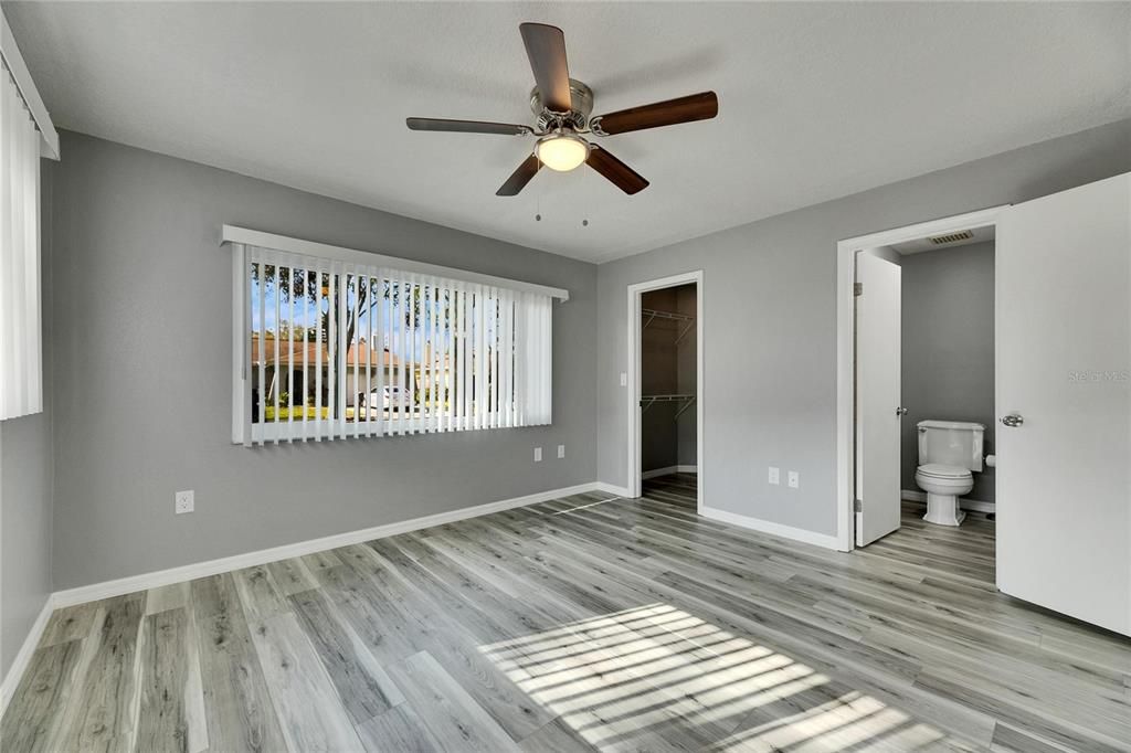 В аренду: $2,600 (2 спален, 2 ванн, 1193 Квадратных фут)