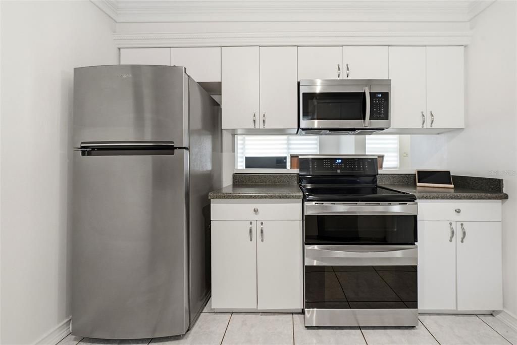 Activo con contrato: $385,000 (3 camas, 2 baños, 1328 Pies cuadrados)