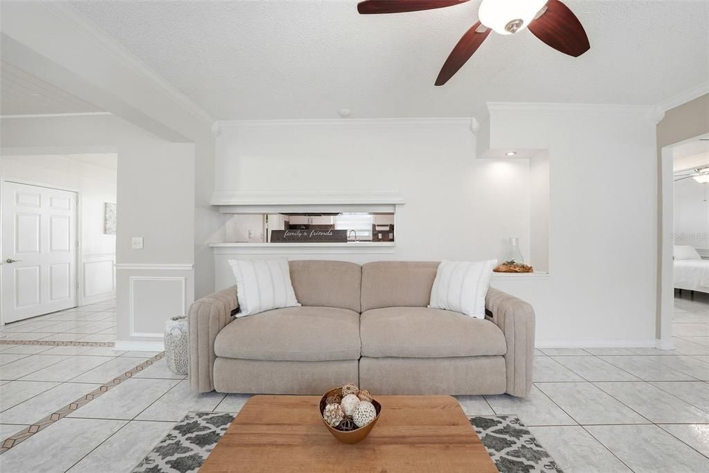 Activo con contrato: $385,000 (3 camas, 2 baños, 1328 Pies cuadrados)