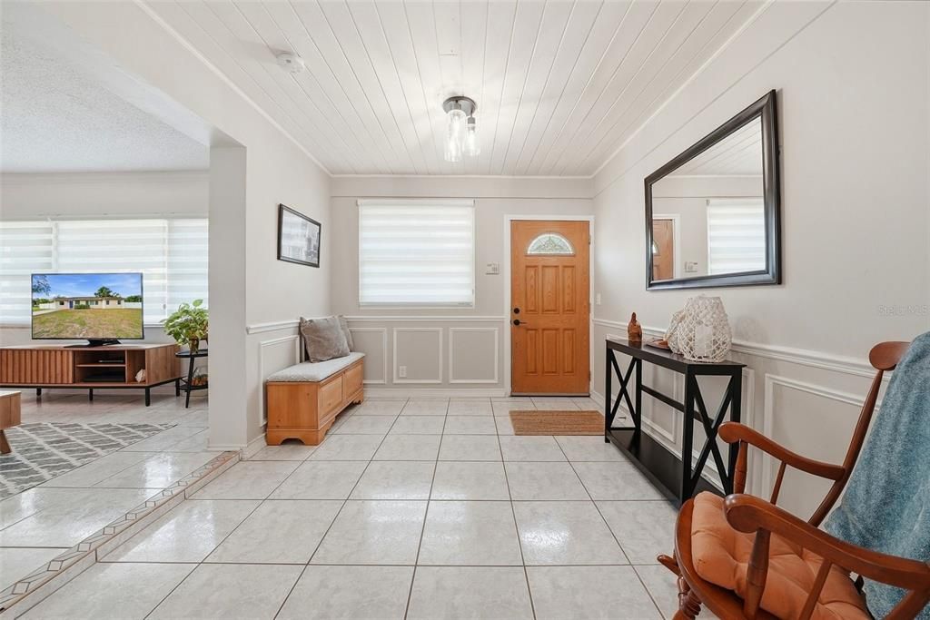 Activo con contrato: $385,000 (3 camas, 2 baños, 1328 Pies cuadrados)