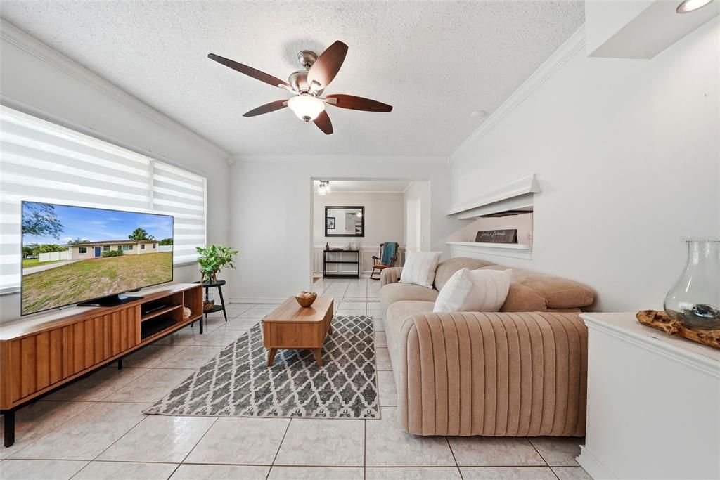 Activo con contrato: $385,000 (3 camas, 2 baños, 1328 Pies cuadrados)