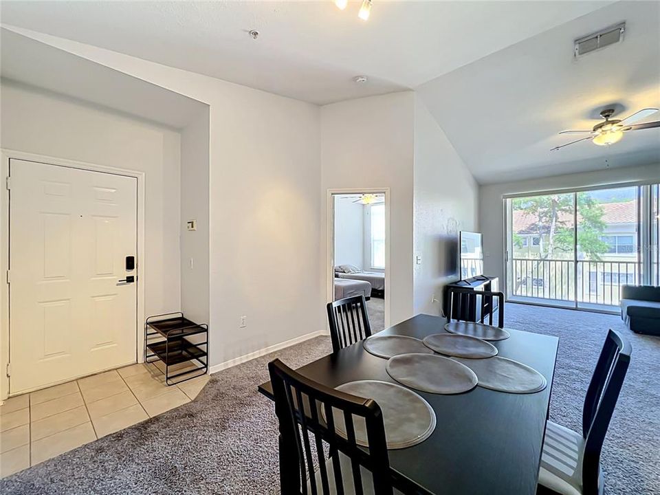 Activo con contrato: $139,900 (2 camas, 2 baños, 1048 Pies cuadrados)
