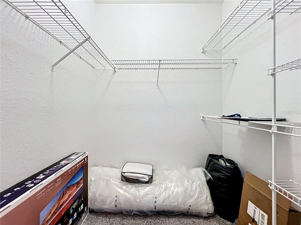 Activo con contrato: $139,900 (2 camas, 2 baños, 1048 Pies cuadrados)
