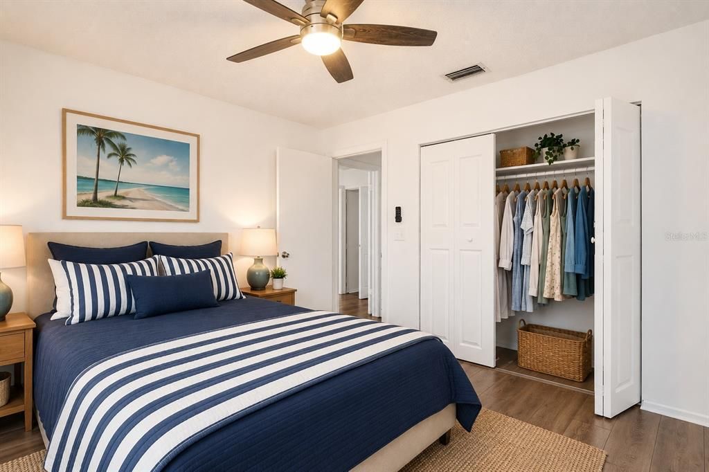 For Sale: $249,900 (2 beds, 2 baths, 1000 Square Feet)