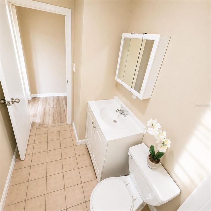 В аренду: $1,300 (1 спален, 1 ванн, 500 Квадратных фут)