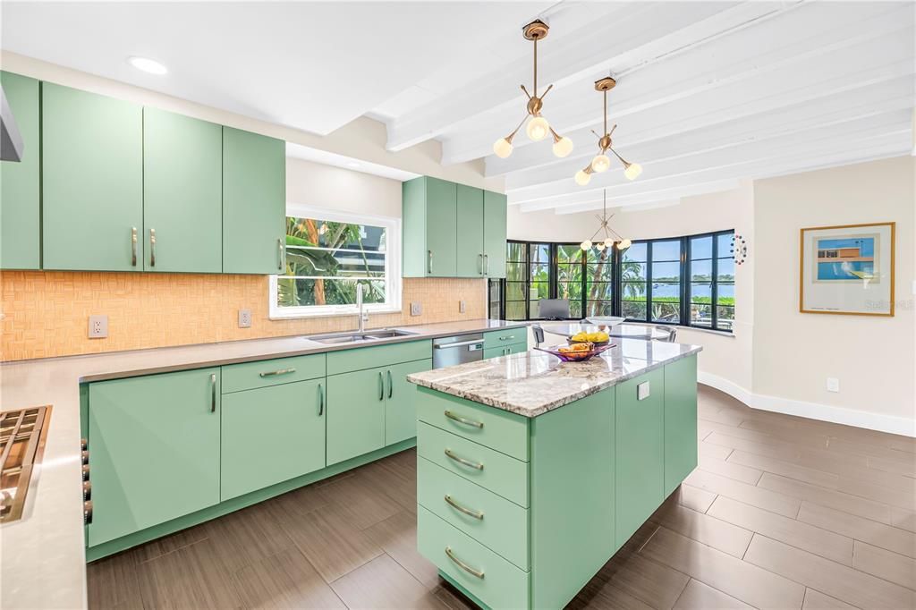 For Sale: $1,599,000 (4 beds, 3 baths, 3184 Square Feet)