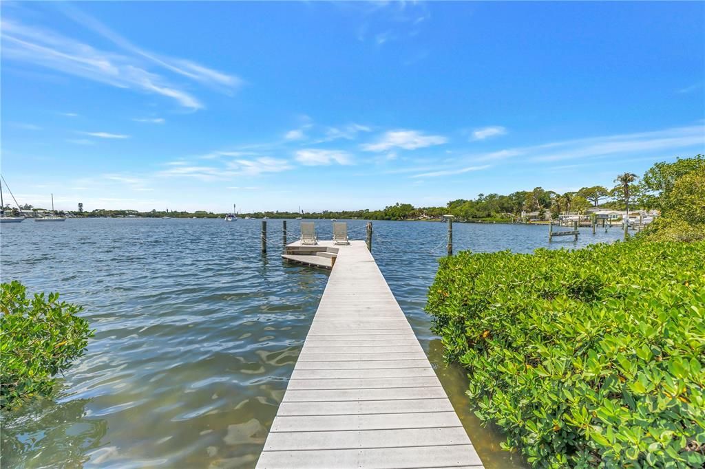 For Sale: $1,599,000 (4 beds, 3 baths, 3184 Square Feet)
