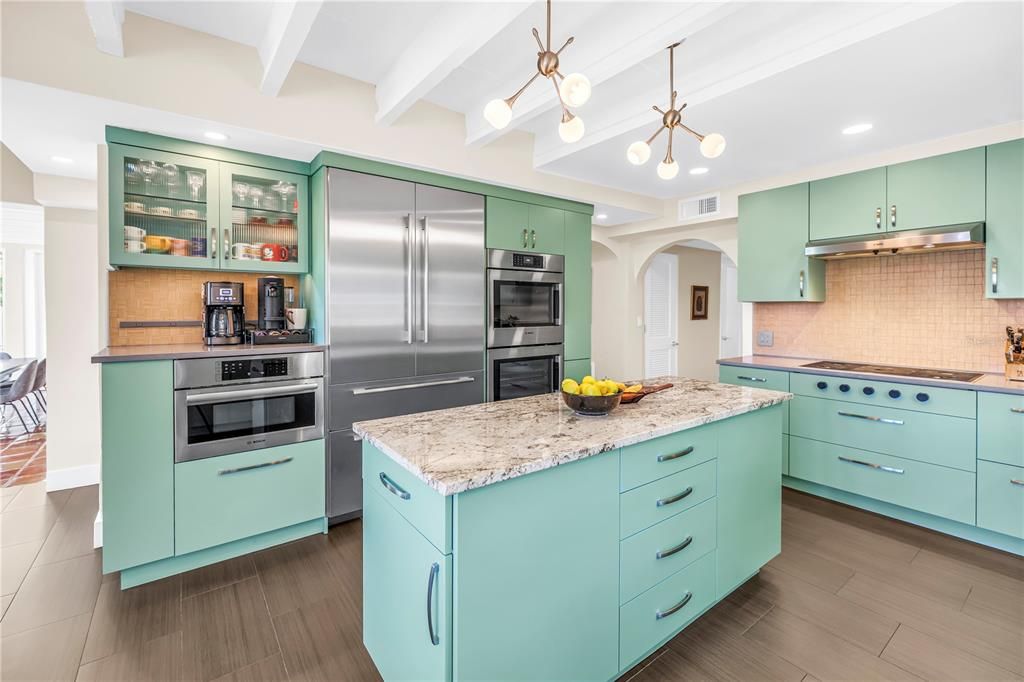 For Sale: $1,599,000 (4 beds, 3 baths, 3184 Square Feet)
