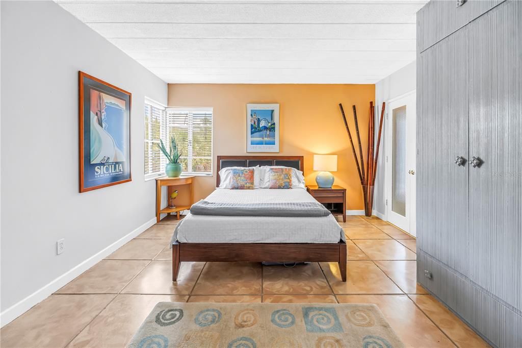 For Sale: $1,599,000 (4 beds, 3 baths, 3184 Square Feet)