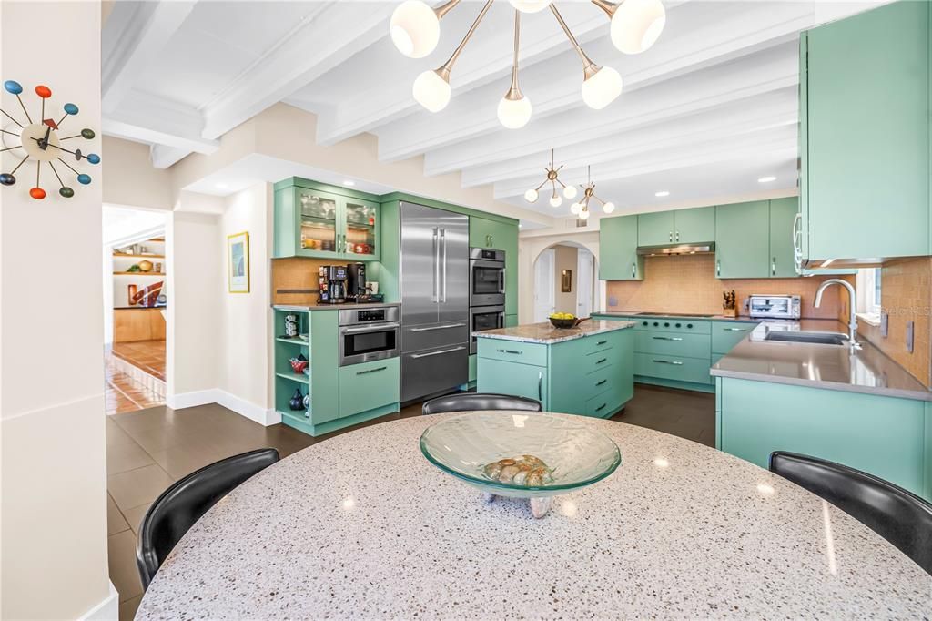 For Sale: $1,599,000 (4 beds, 3 baths, 3184 Square Feet)