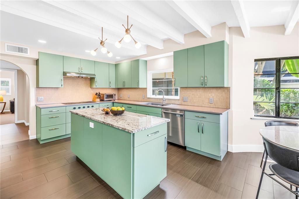 For Sale: $1,599,000 (4 beds, 3 baths, 3184 Square Feet)
